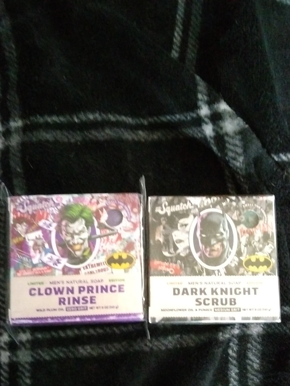 Dr. Squatch DC Comics Men Grooming Cleanser Set - Joker Purple & Batman Black